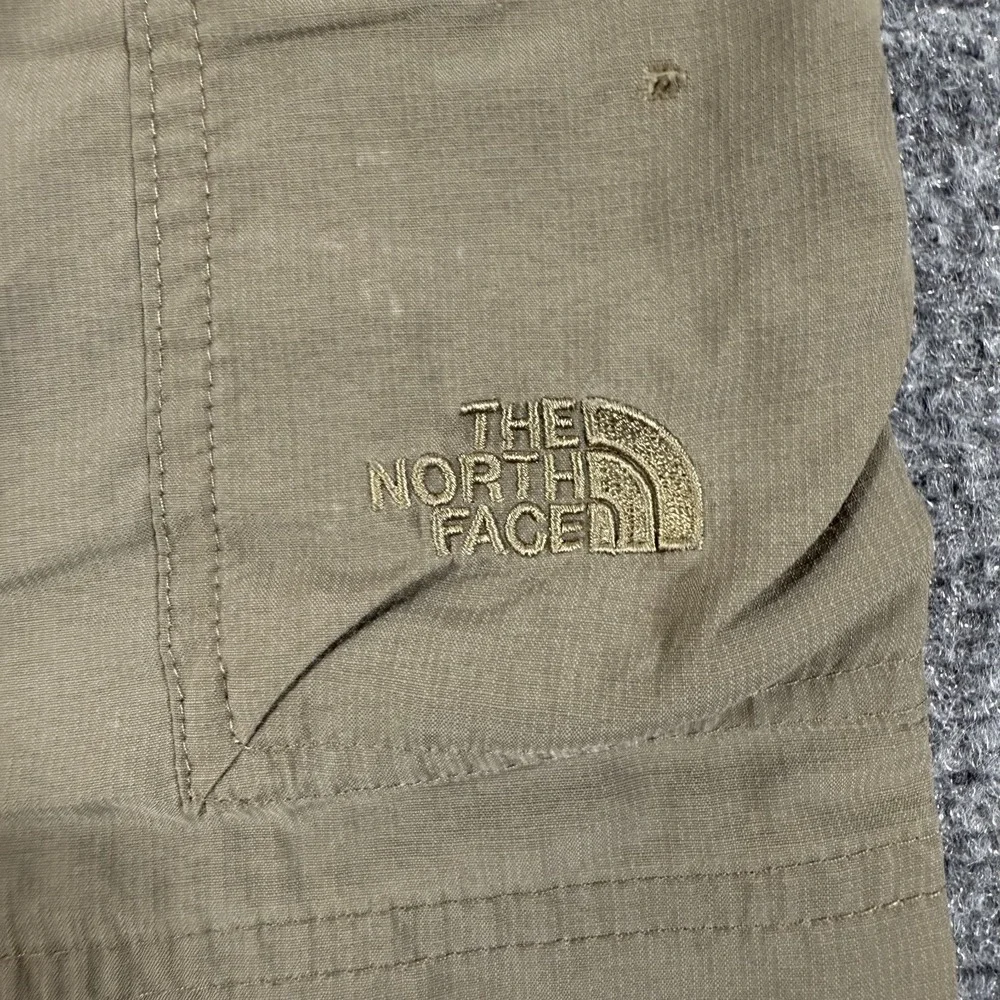 The North Face Shorts Mens Large Brown Lightweight Outdoors Hiking‎ Cargo Nylon